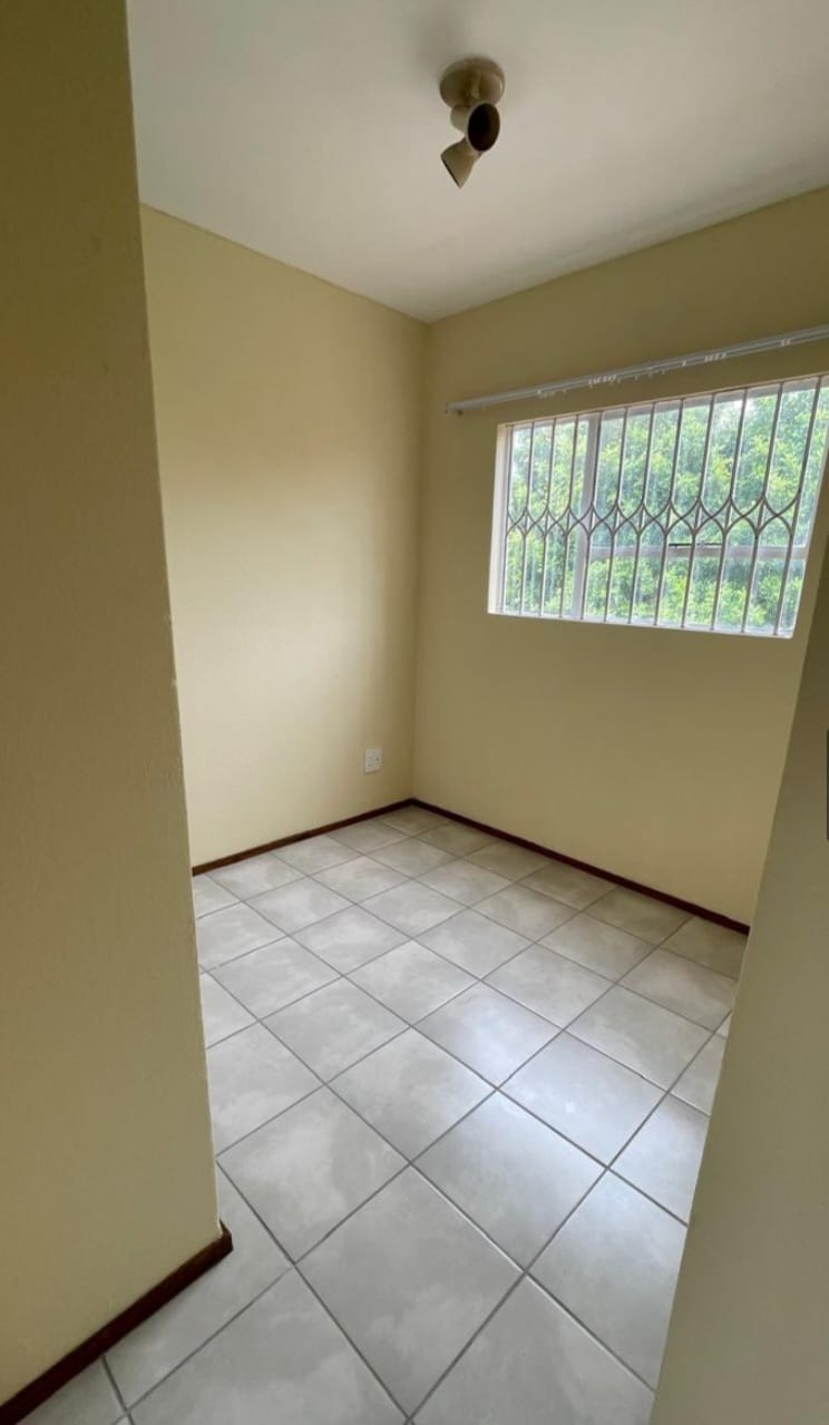 2 Bedroom Property for Sale in Vorna Valley Gauteng