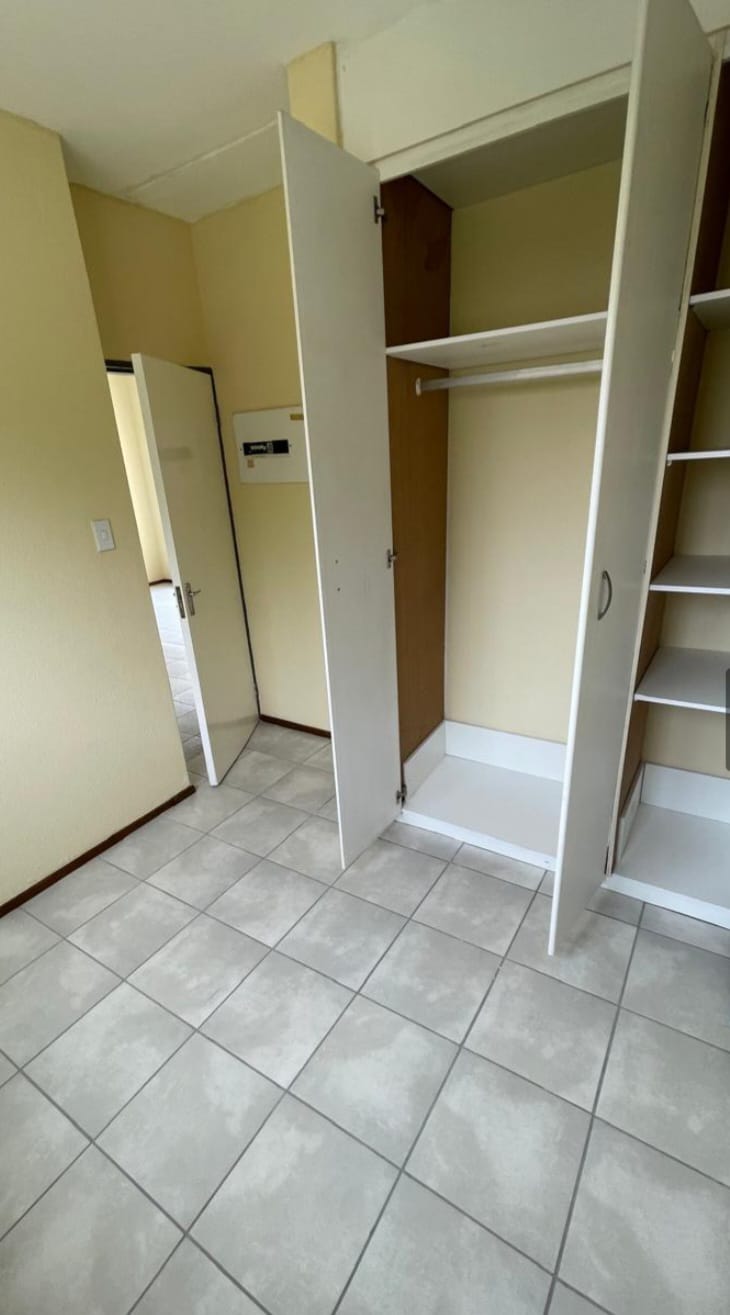 2 Bedroom Property for Sale in Vorna Valley Gauteng
