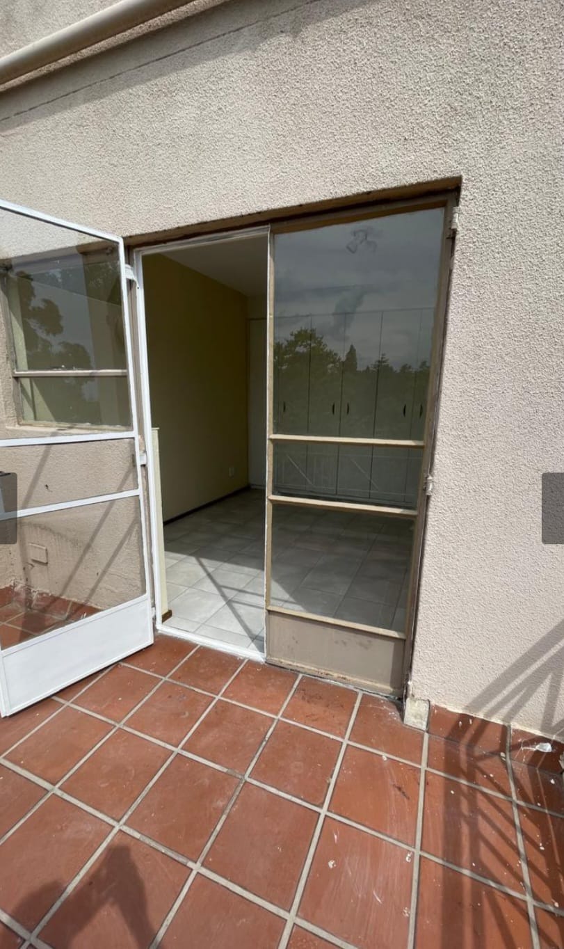 2 Bedroom Property for Sale in Vorna Valley Gauteng