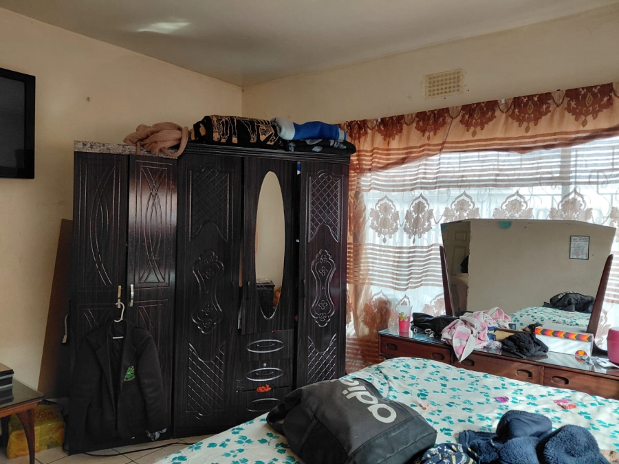 7 Bedroom Property for Sale in Actonville Gauteng