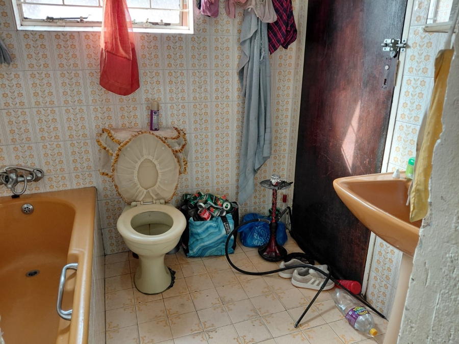 7 Bedroom Property for Sale in Actonville Gauteng