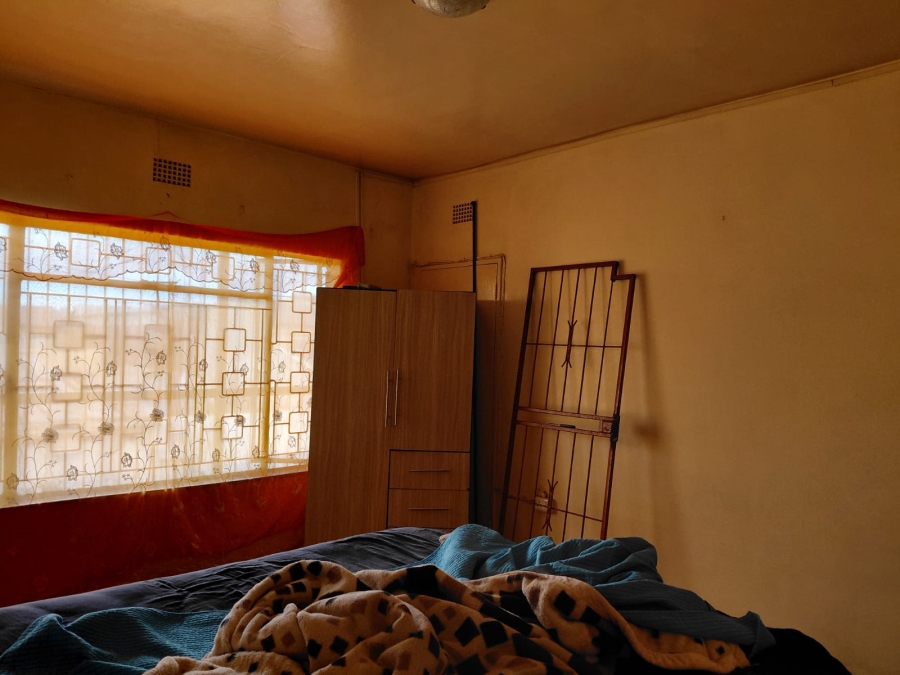 7 Bedroom Property for Sale in Actonville Gauteng