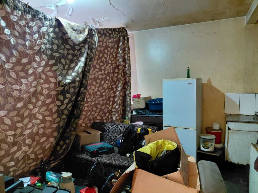 7 Bedroom Property for Sale in Actonville Gauteng