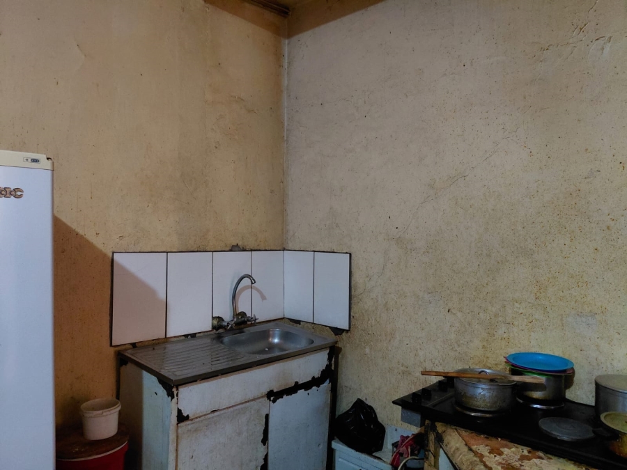 7 Bedroom Property for Sale in Actonville Gauteng