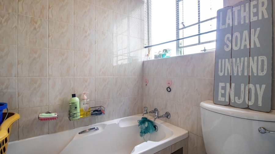 3 Bedroom Property for Sale in Eden Glen Gauteng