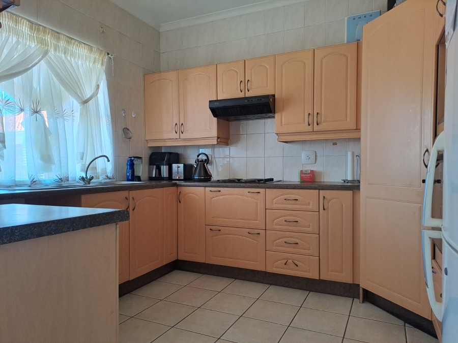 2 Bedroom Property for Sale in Edleen Gauteng