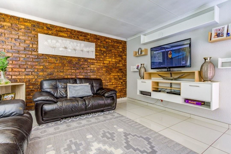 3 Bedroom Property for Sale in Van Riebeeck Park Gauteng