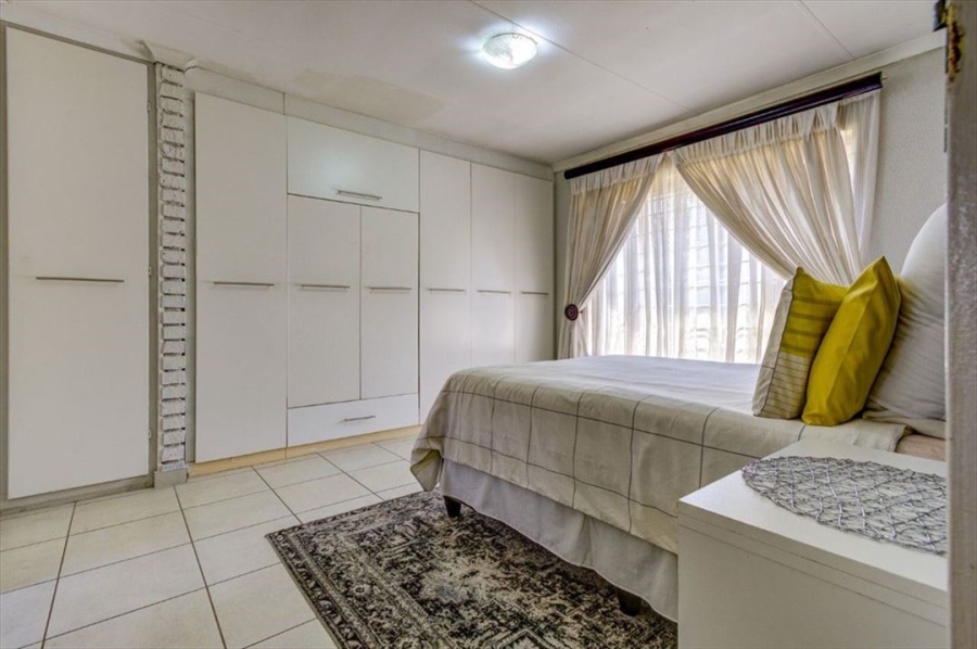 3 Bedroom Property for Sale in Van Riebeeck Park Gauteng