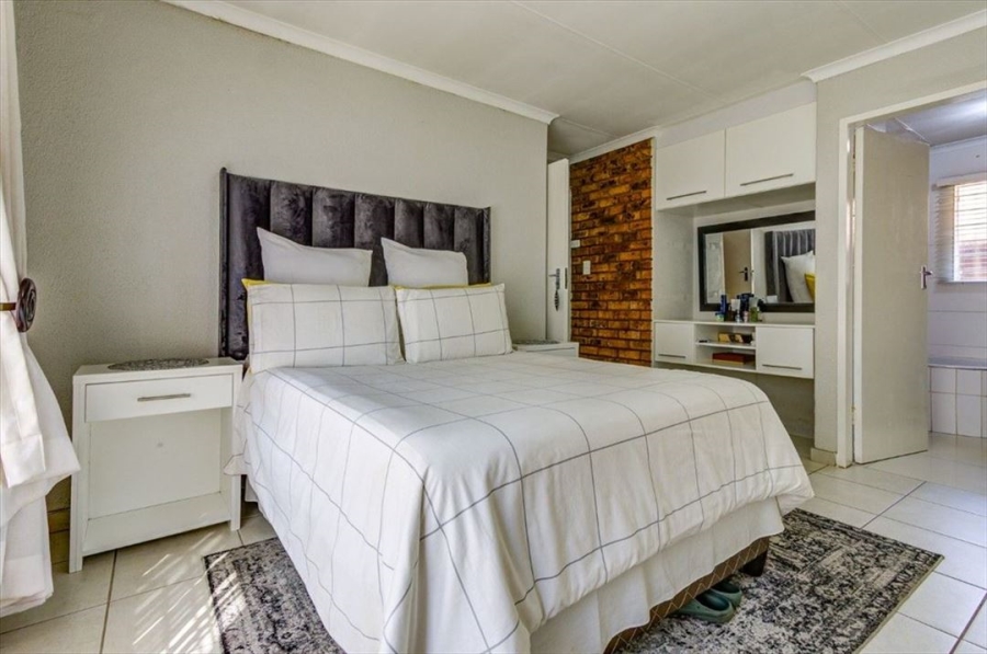 3 Bedroom Property for Sale in Van Riebeeck Park Gauteng