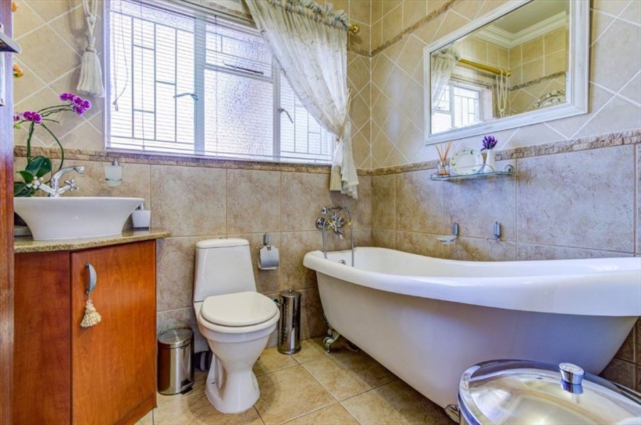 3 Bedroom Property for Sale in Van Riebeeck Park Gauteng