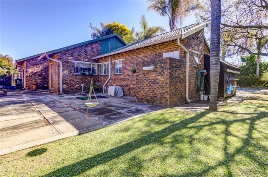 3 Bedroom Property for Sale in Van Riebeeck Park Gauteng