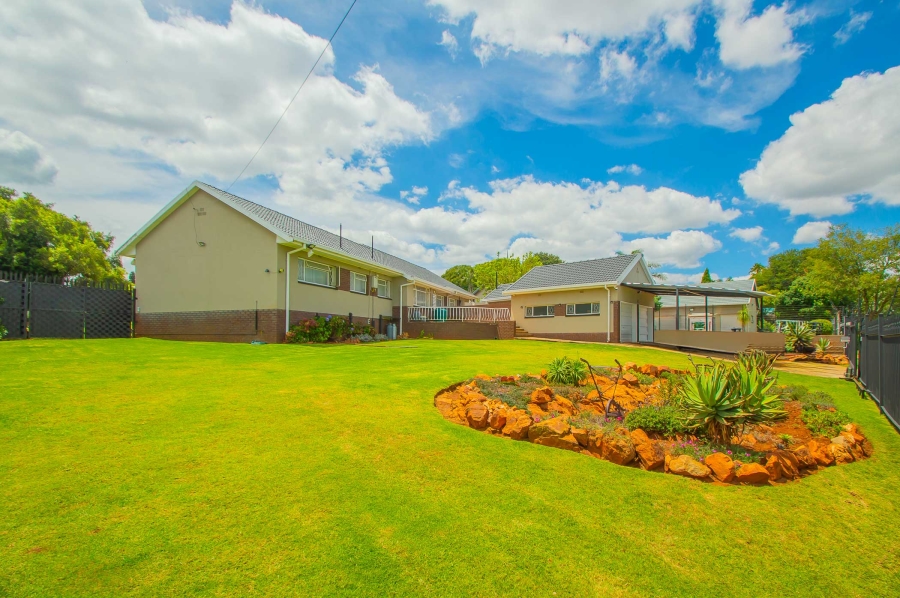 4 Bedroom Property for Sale in Monument Gauteng