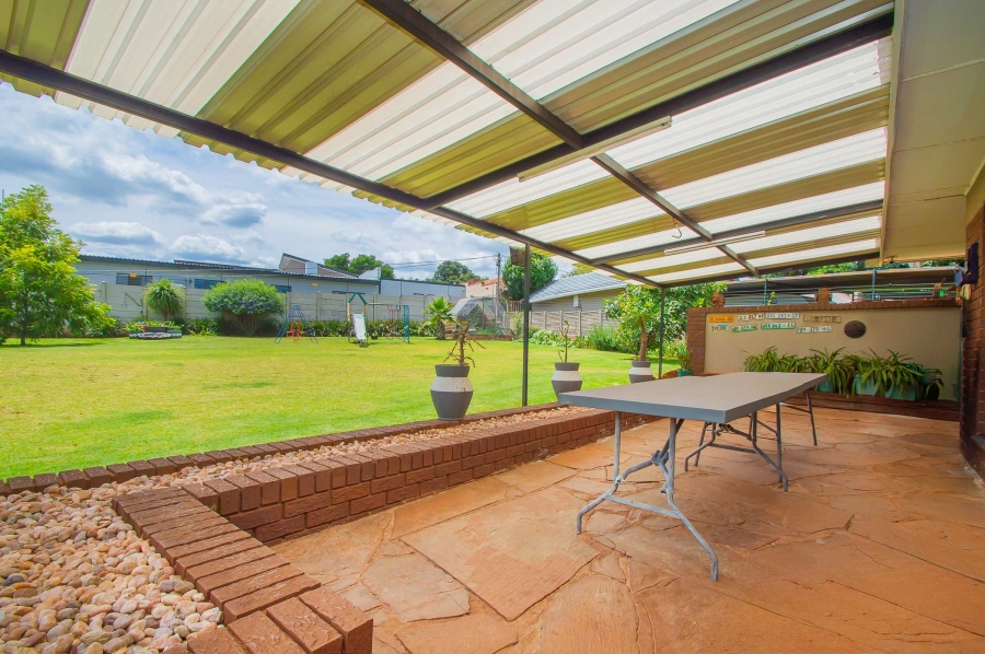 4 Bedroom Property for Sale in Monument Gauteng