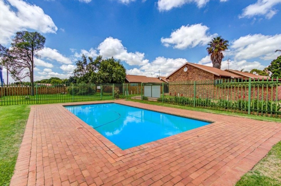 3 Bedroom Property for Sale in Terenure Gauteng