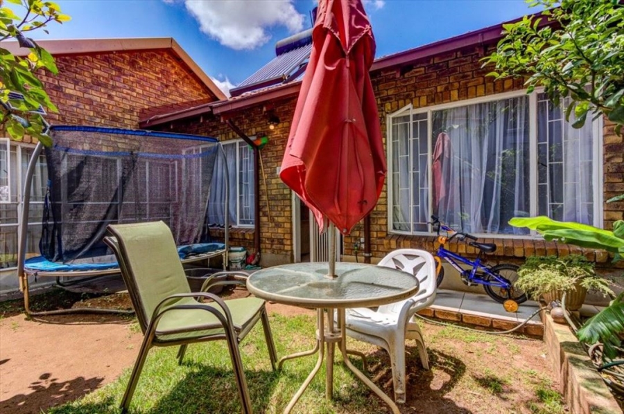 3 Bedroom Property for Sale in Terenure Gauteng