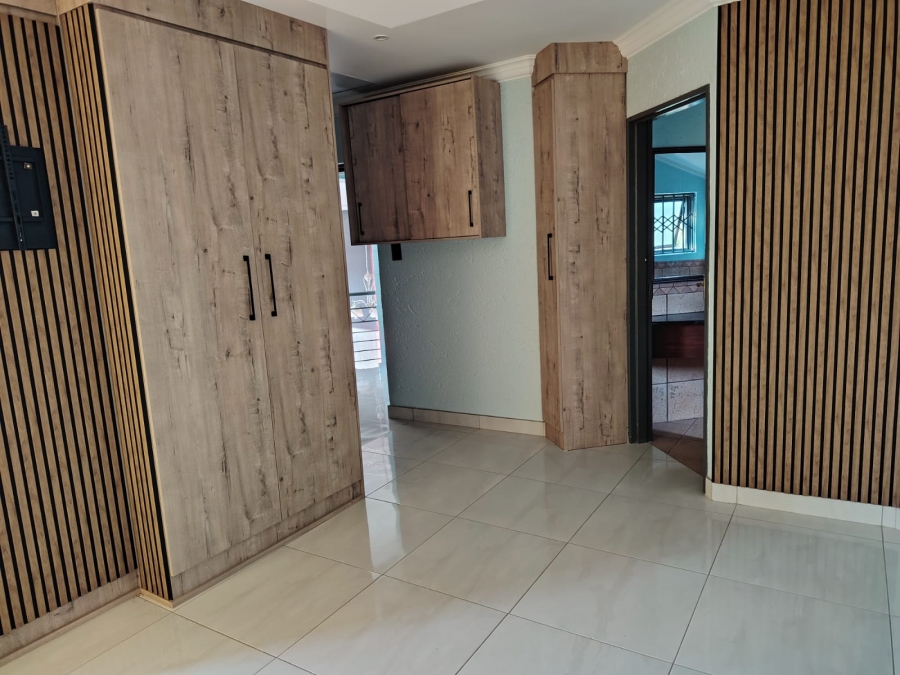 To Let 3 Bedroom Property for Rent in Norton Home Estate AH Gauteng