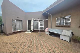 5 Bedroom Property for Sale in Sunward Park Gauteng