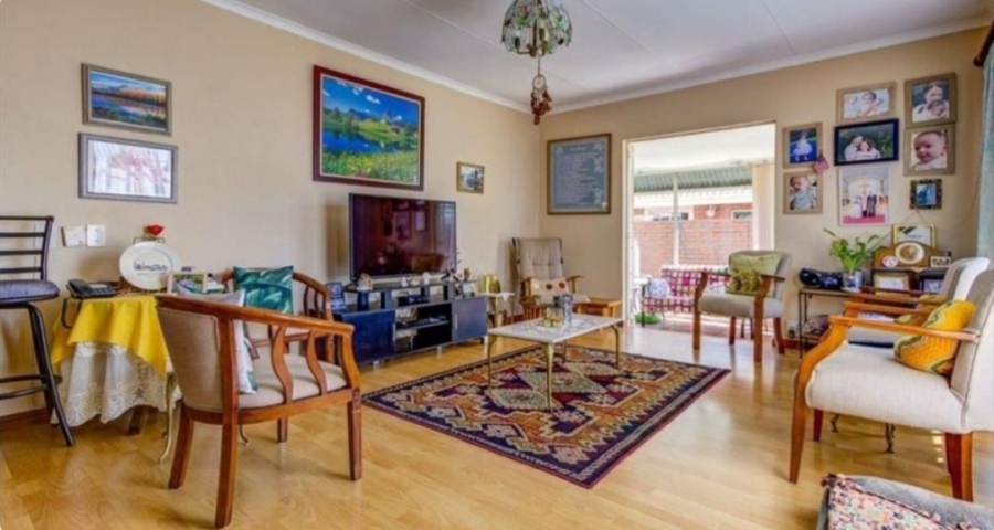 3 Bedroom Property for Sale in Glen Marais Gauteng