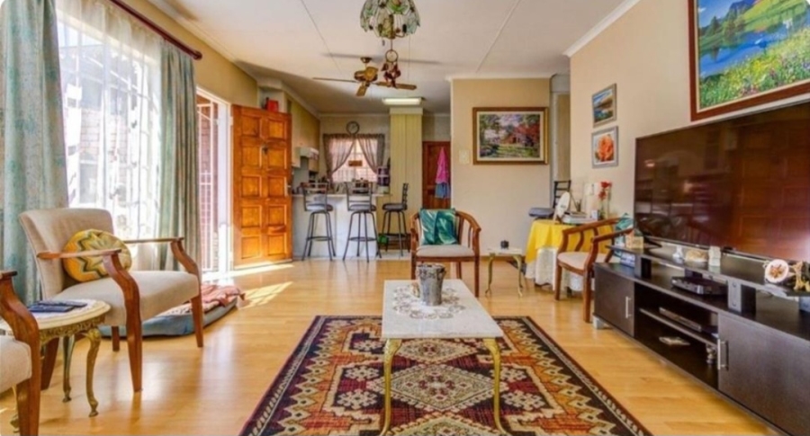 3 Bedroom Property for Sale in Glen Marais Gauteng