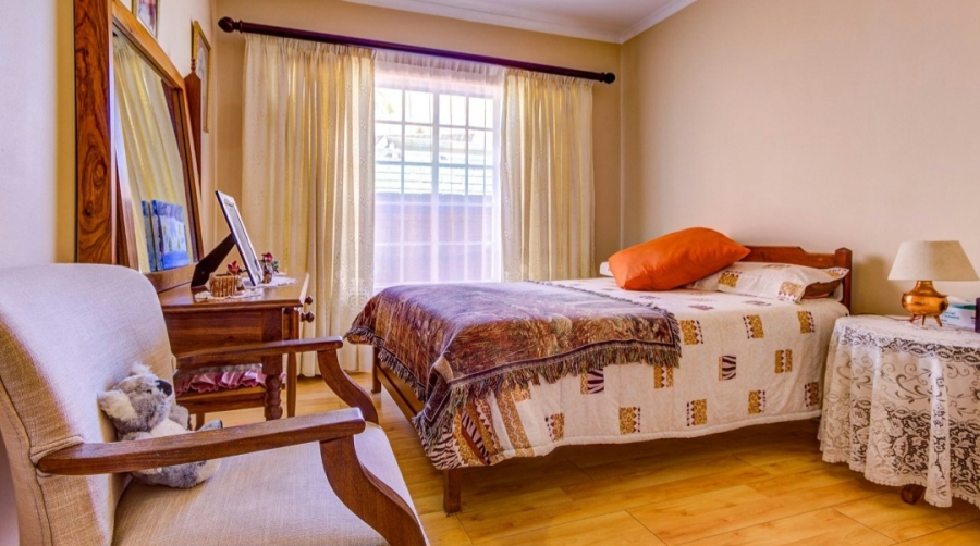 3 Bedroom Property for Sale in Glen Marais Gauteng