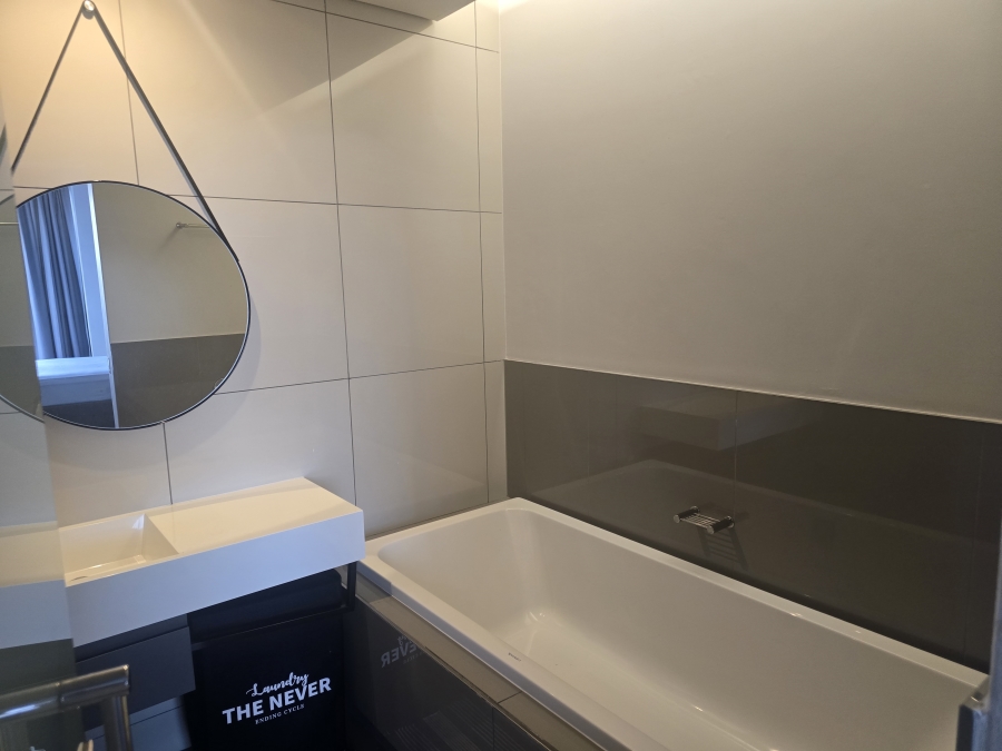 To Let 2 Bedroom Property for Rent in Sandown Gauteng