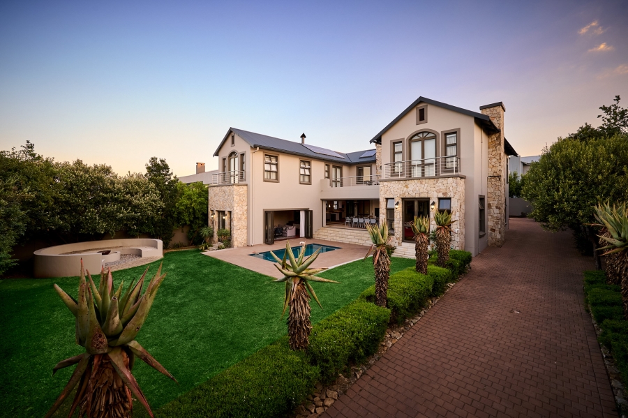 5 Bedroom Property for Sale in Waterfall Country Estate Gauteng