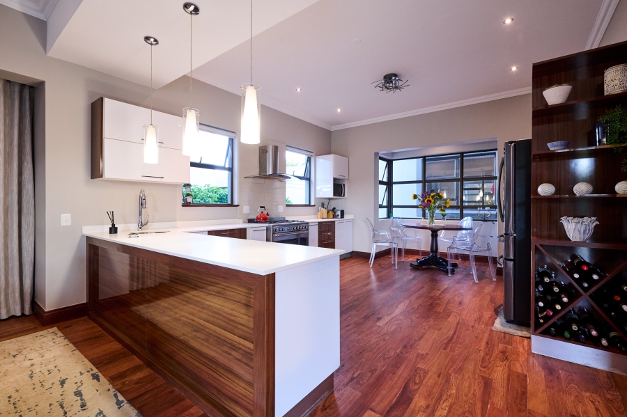 5 Bedroom Property for Sale in Waterfall Country Estate Gauteng