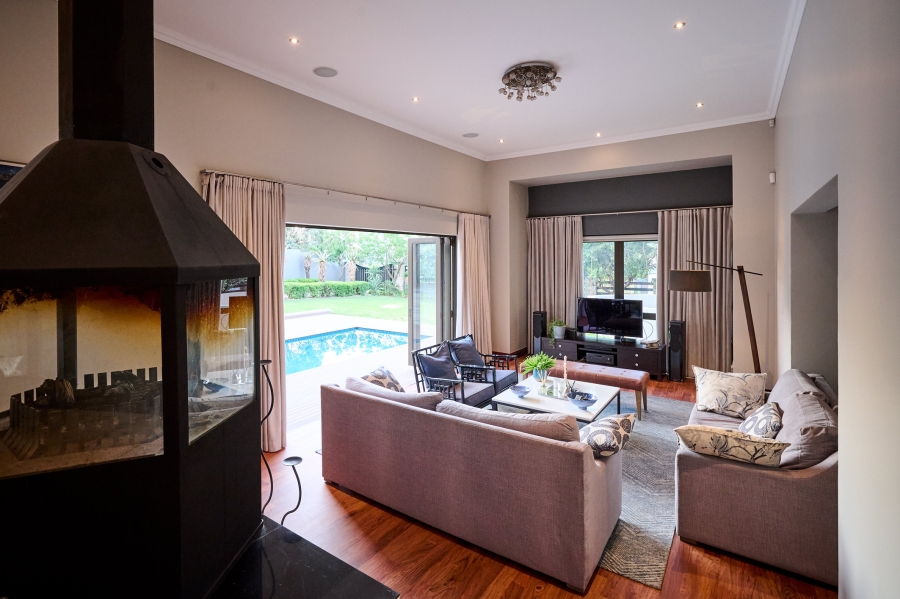 5 Bedroom Property for Sale in Waterfall Country Estate Gauteng