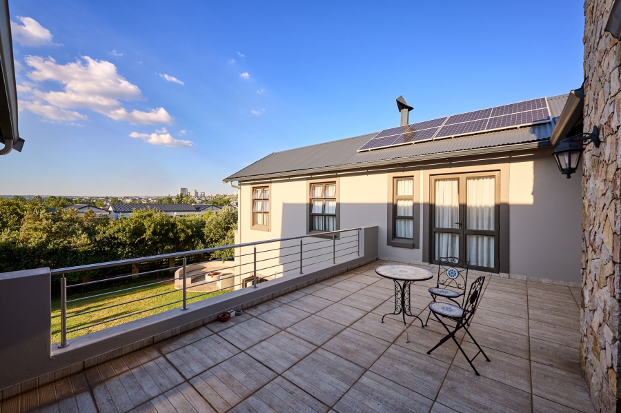 5 Bedroom Property for Sale in Waterfall Country Estate Gauteng