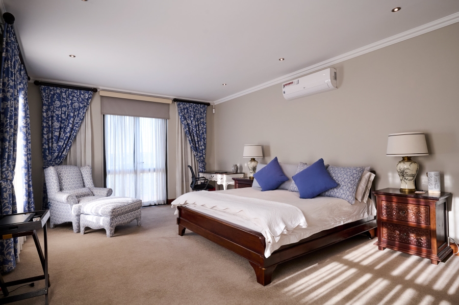 5 Bedroom Property for Sale in Waterfall Country Estate Gauteng