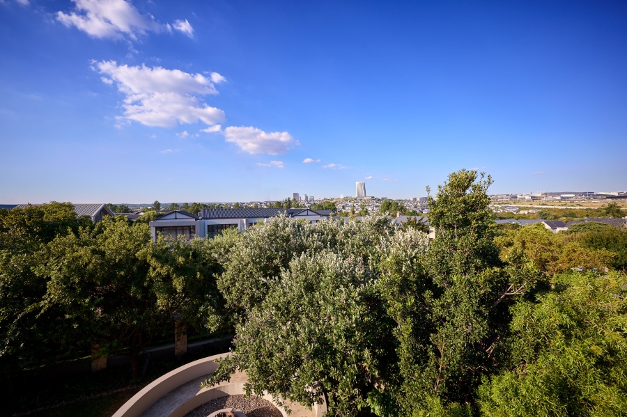 5 Bedroom Property for Sale in Waterfall Country Estate Gauteng