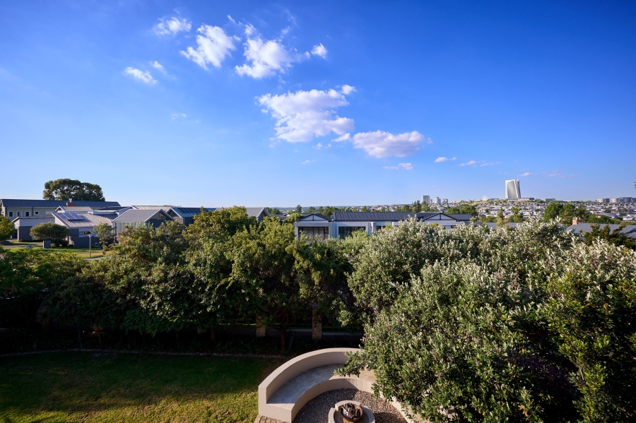 5 Bedroom Property for Sale in Waterfall Country Estate Gauteng