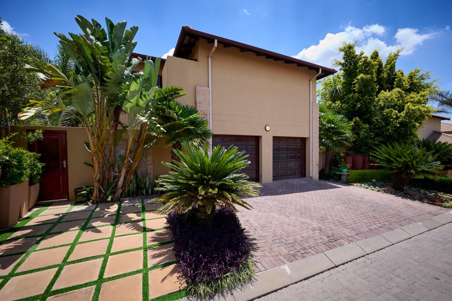 4 Bedroom Property for Sale in Erand Gardens Gauteng