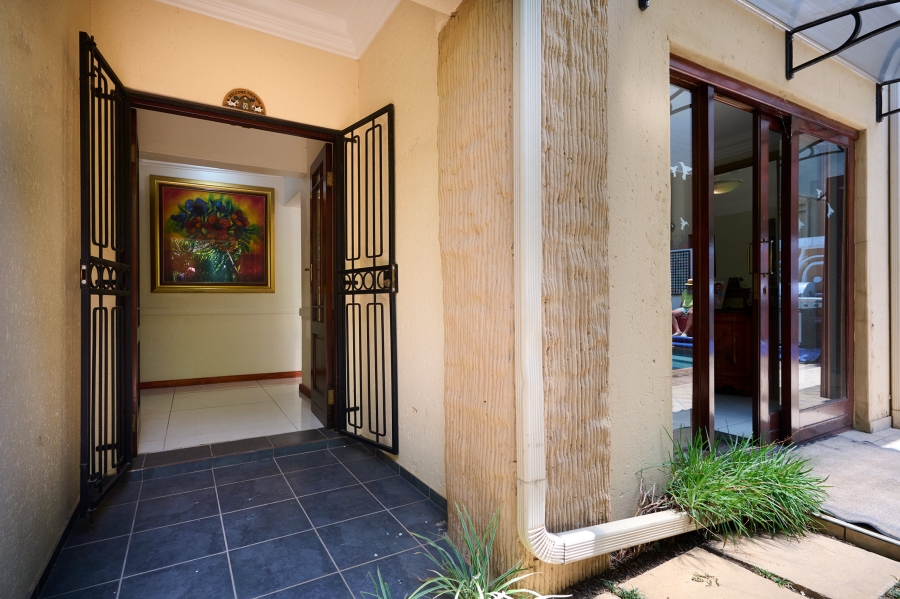 4 Bedroom Property for Sale in Erand Gardens Gauteng