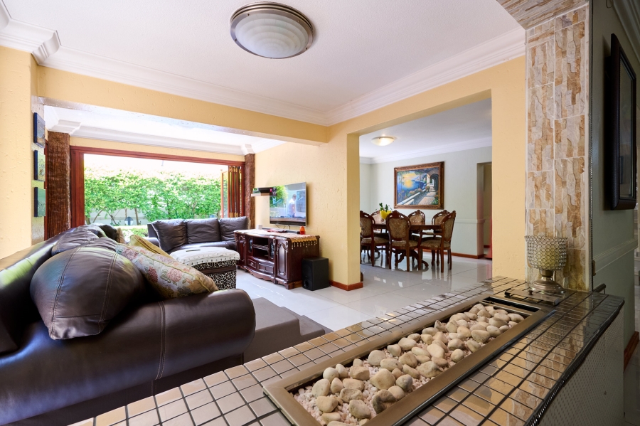 4 Bedroom Property for Sale in Erand Gardens Gauteng