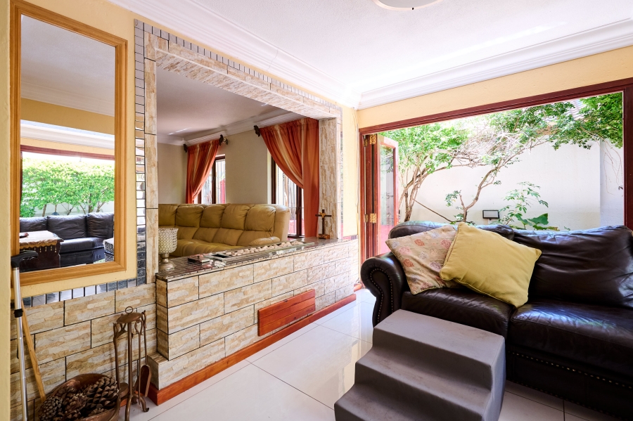 4 Bedroom Property for Sale in Erand Gardens Gauteng