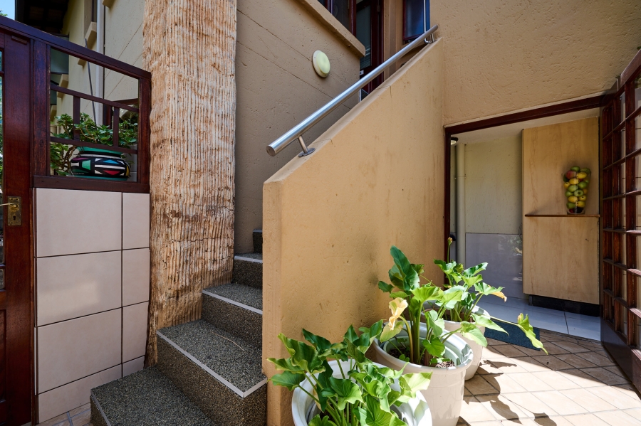 4 Bedroom Property for Sale in Erand Gardens Gauteng