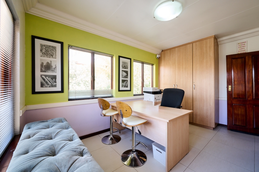 4 Bedroom Property for Sale in Erand Gardens Gauteng