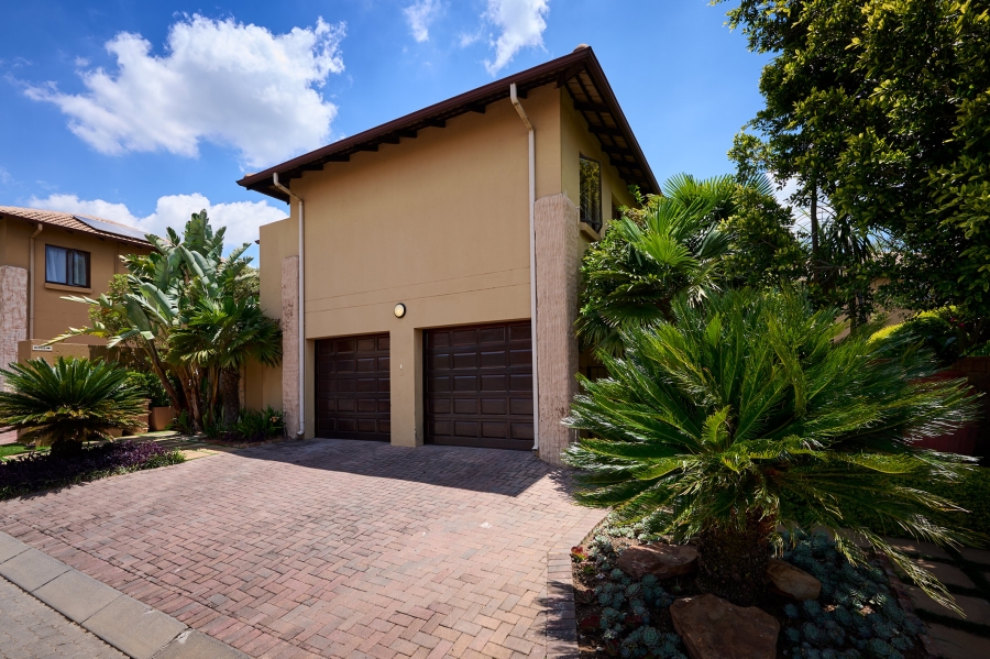 4 Bedroom Property for Sale in Erand Gardens Gauteng