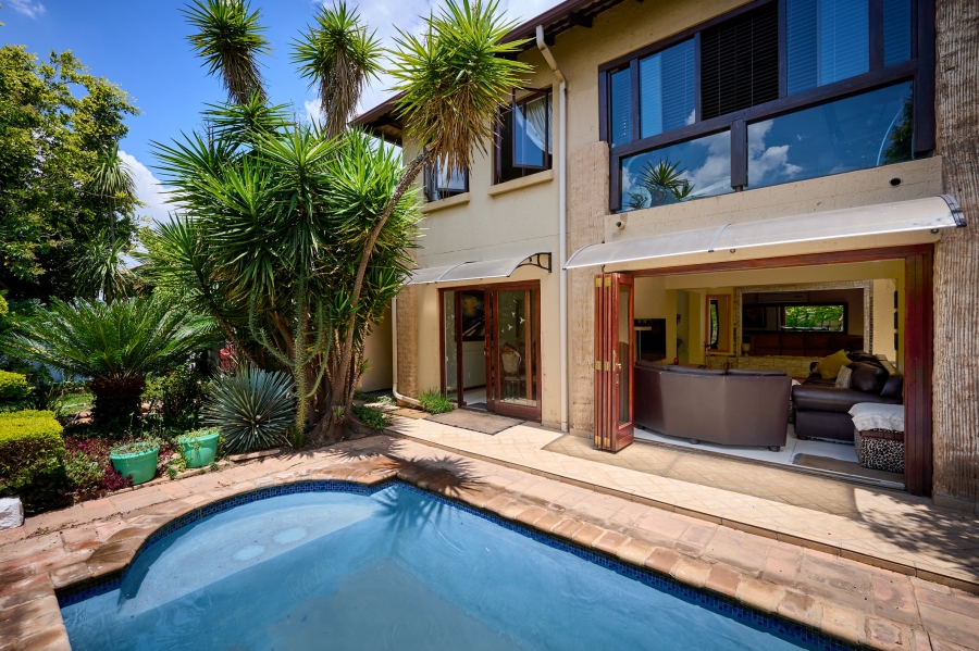 4 Bedroom Property for Sale in Erand Gardens Gauteng