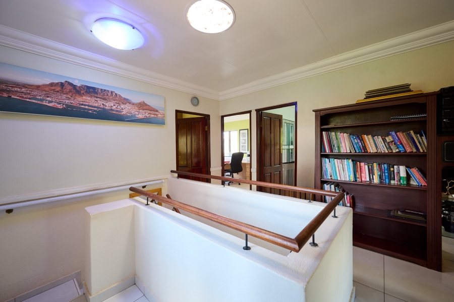 4 Bedroom Property for Sale in Erand Gardens Gauteng