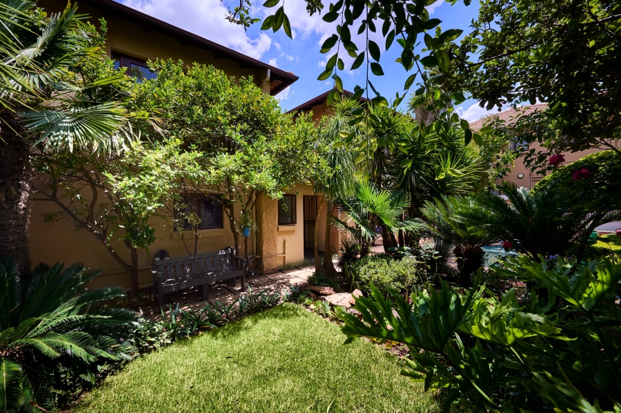 4 Bedroom Property for Sale in Erand Gardens Gauteng