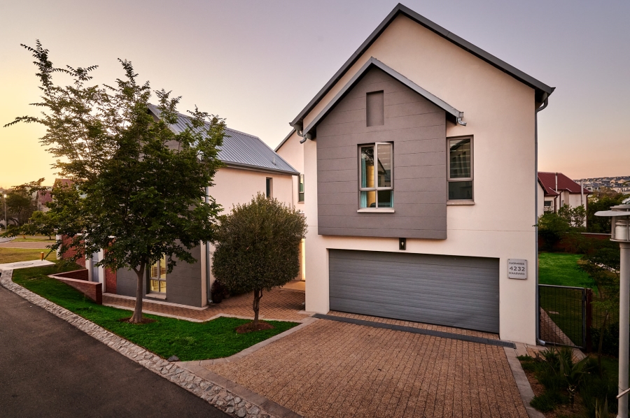 4 Bedroom Property for Sale in Waterfall Country Estate Gauteng