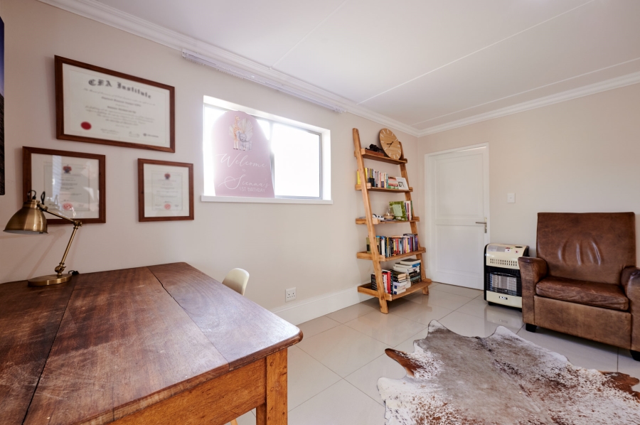 4 Bedroom Property for Sale in Waterfall Country Estate Gauteng