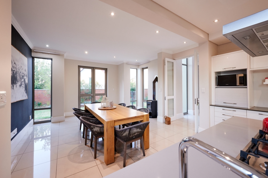 4 Bedroom Property for Sale in Waterfall Country Estate Gauteng