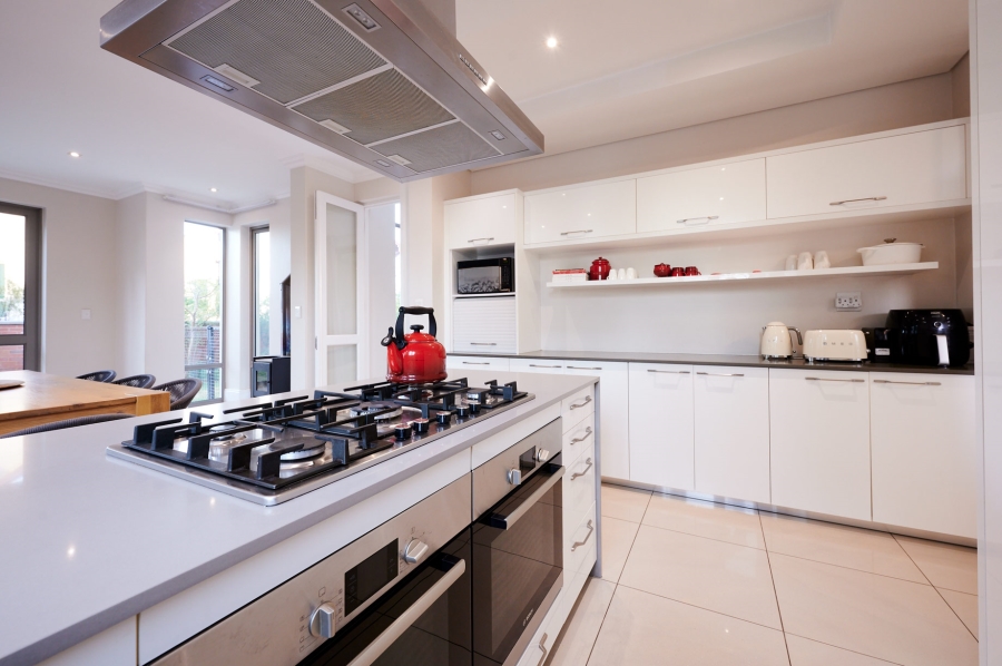 4 Bedroom Property for Sale in Waterfall Country Estate Gauteng