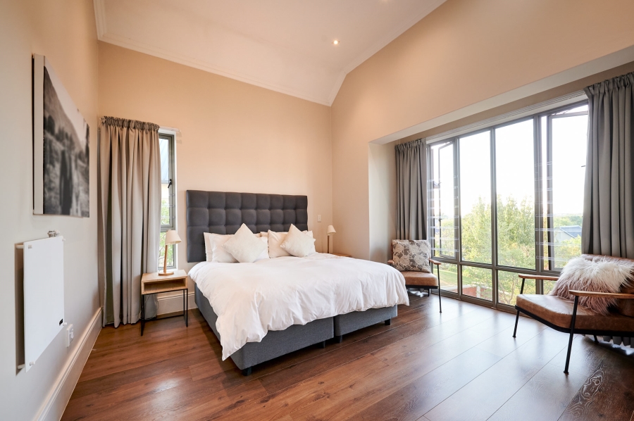 4 Bedroom Property for Sale in Waterfall Country Estate Gauteng