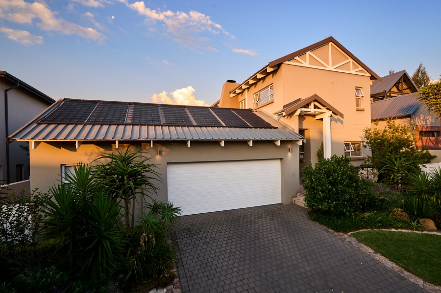 3 Bedroom Property for Sale in Waterfall Country Village Gauteng