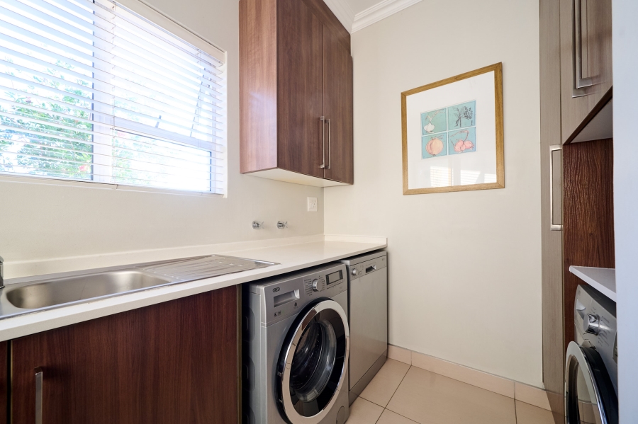 3 Bedroom Property for Sale in Waterfall Country Village Gauteng