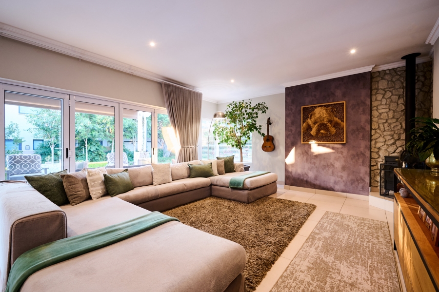 3 Bedroom Property for Sale in Waterfall Country Village Gauteng